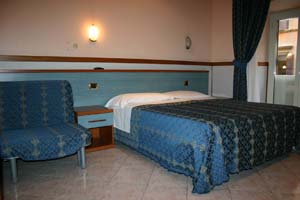 Basic double or twin with private facilities (shower), and breakfast